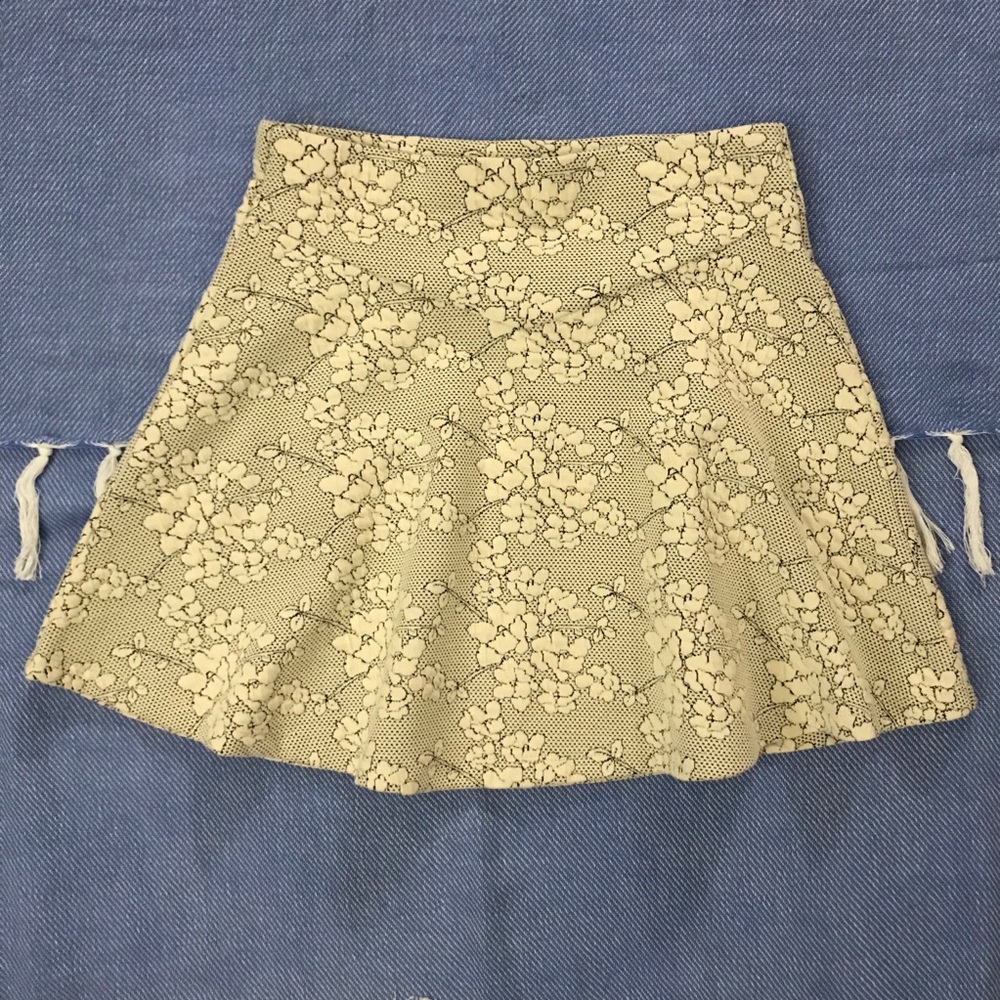 NWT Floral skirt